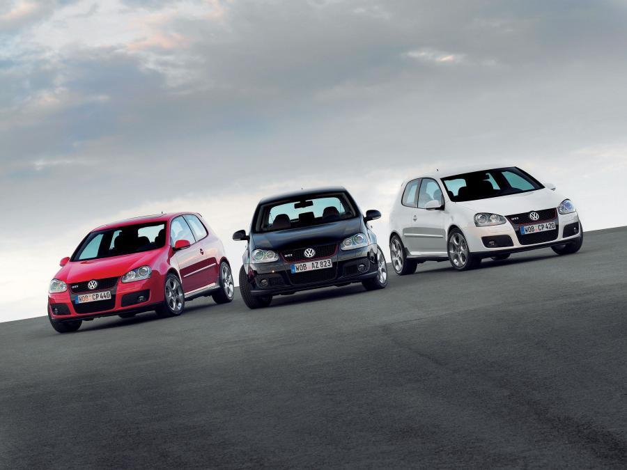  Volkswagen Golf GTi 2005 года  (фото 26 из 135)